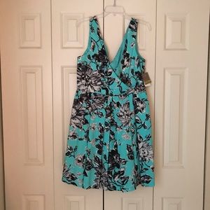 Taylor Dress - NWT